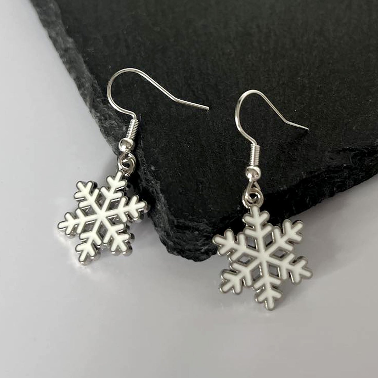 White Snowflake Earrings & Necklace